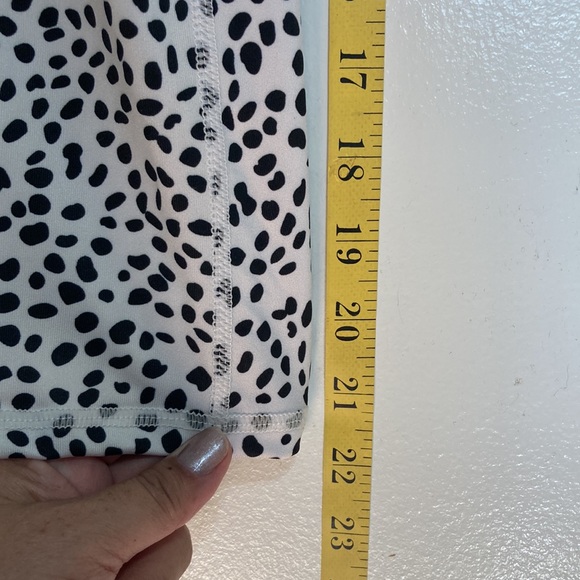 DAISY FUENTES Ultra High Waist Cheetah Leopard Print Bike Shorts Black White XL - Picture 8 of 11